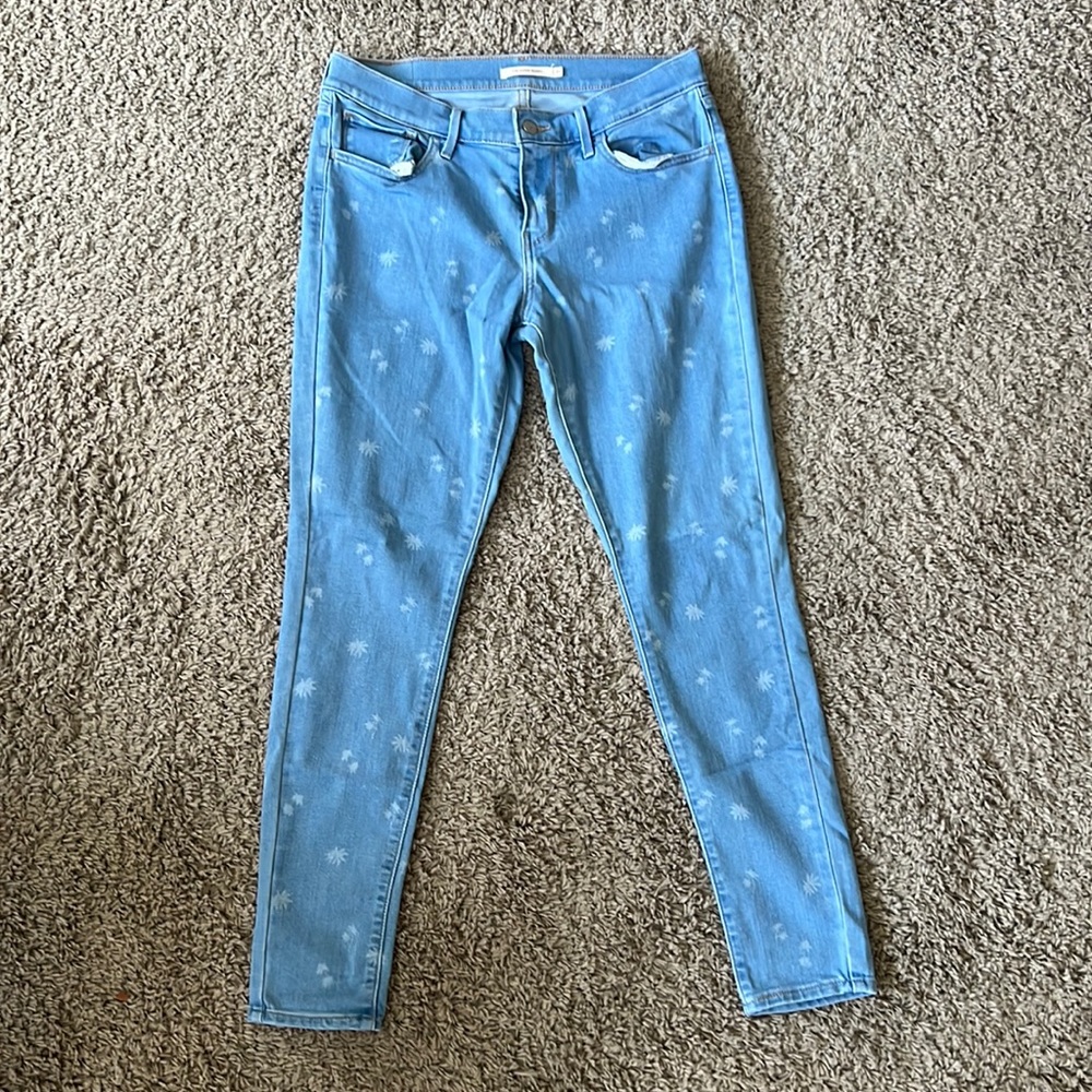 Size 31 Levi’s 710 super skinny jeans
